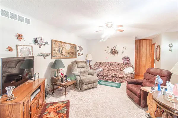 1701 S Lexington ST, Holden, MO 64040