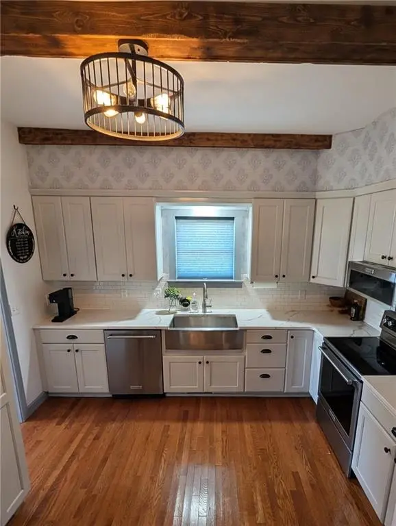 518 W 4th AVE, Garnett, KS 66032