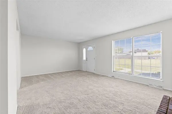 6500 E 128th ST, Grandview, MO 64030