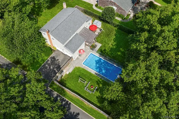 255 Lake AVE, Nesconset, NY 11767