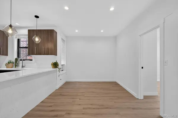 91 Mineola BLVD #A, Mineola, NY 11501