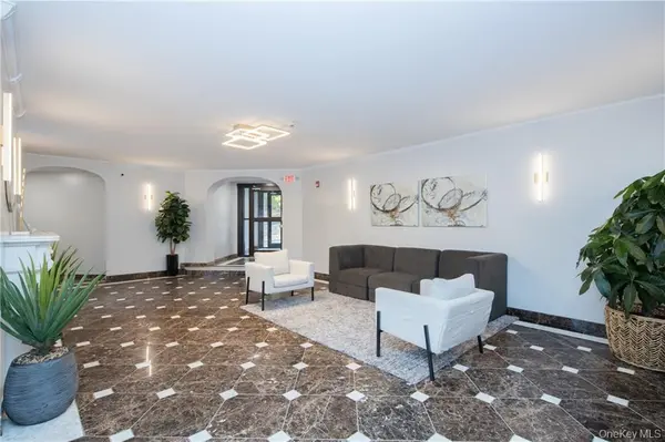 381 Broadway #1J, Dobbs Ferry, NY 10522