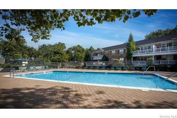 63 Prospect AVE #3A, Hewlett, NY 11557