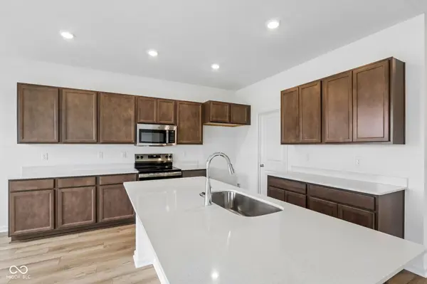 12166 Olivine AVE, Indianapolis, IN 46229