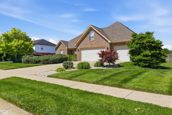 2946 S Colton RD, New Palestine, IN 46163