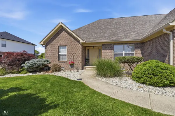 2946 S Colton RD, New Palestine, IN 46163