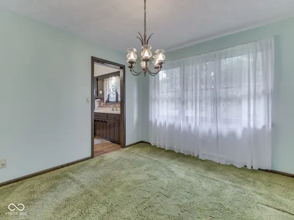 388 Leaning Tree RD, Greenwood, IN 46142