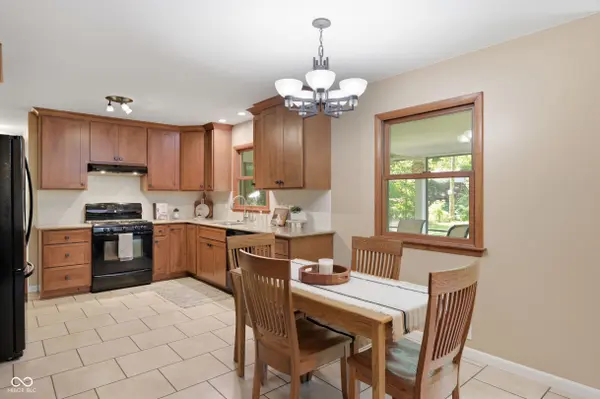 1041 Navajo Trail South, Indianapolis, IN 46260