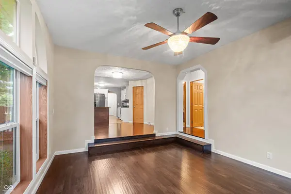 521 W Bow ST, Thorntown, IN 46071