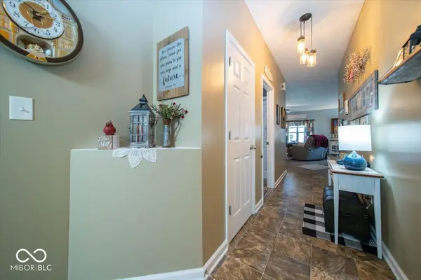 129 Larimar WAY, Whiteland, IN 46184