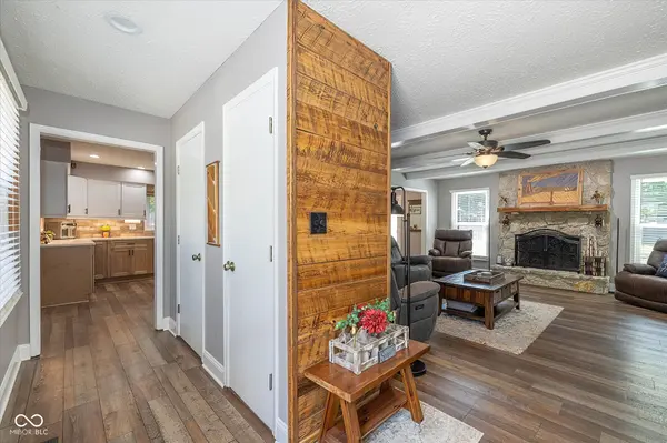114 Maplewood DR, Noblesville, IN 46062