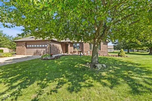 1360 Kanterbury LN, Mooresville, IN 46158