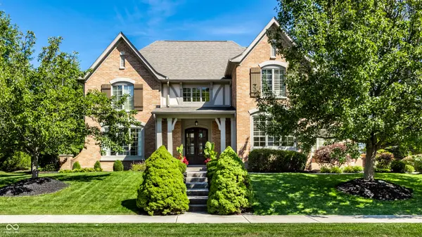 3274 Whispering Pines LN, Carmel, IN 46032