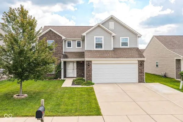 10729 Hunter Lake LN, Indianapolis, IN 46239