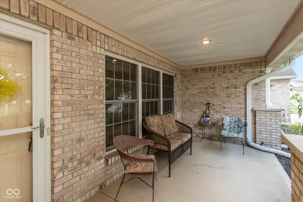 1031 Hilltop Commons BLVD, Whiteland, IN 46184