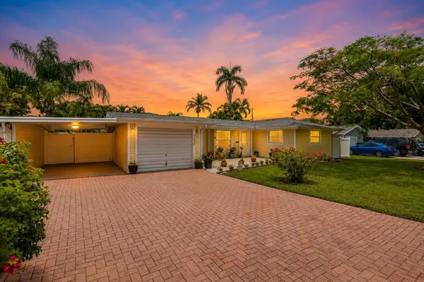 2403 VERMONT AVE E, Bradenton, FL 34208
