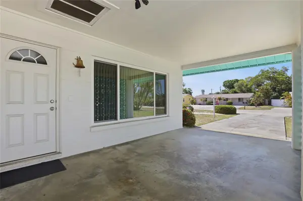 2101 JO AN DR, Sarasota, FL 34231