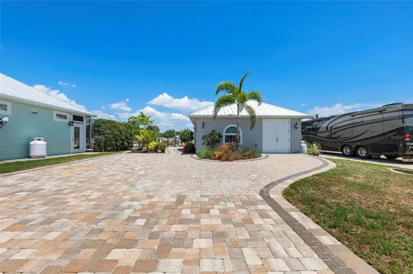 8239 SW SAND CRANE CIR #LOT 11, Arcadia, FL 34269