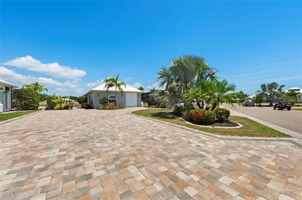 8239 SW SAND CRANE CIR #LOT 11, Arcadia, FL 34269
