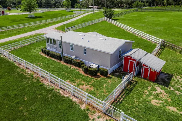 4400 LITTLE CRITTER TRL, Lady Lake, FL 32159