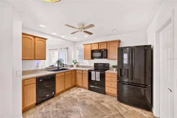 1813 HORTENSIA PL, The Villages, FL 32162