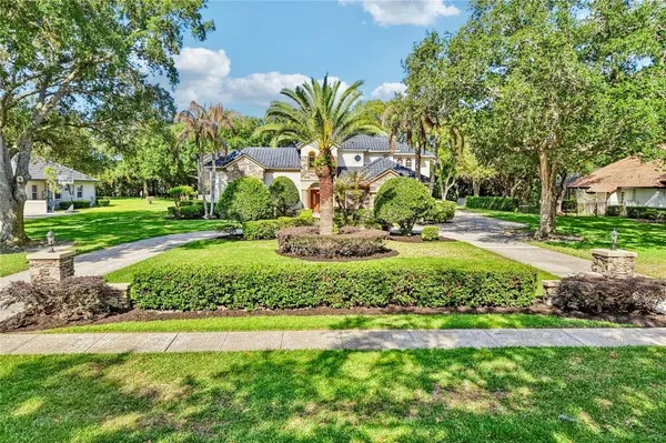 2068 ROBERTS POINT DR, Windermere, FL 34786