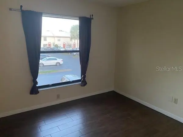 1604 SUNSIDE SQ #33, Orlando, FL 32807