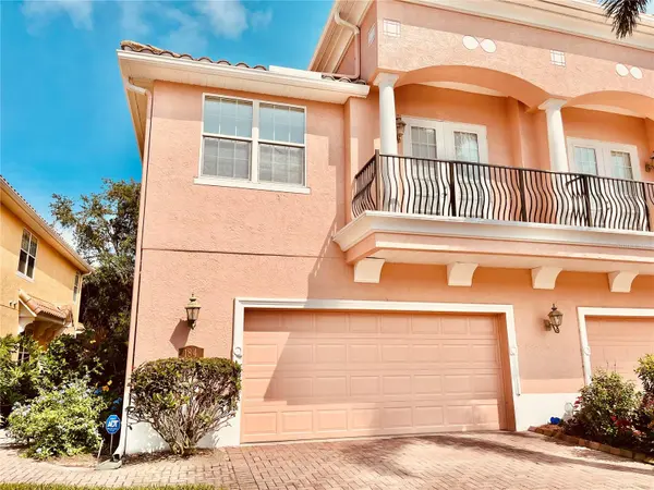 184 BANYAN BAY DR, St Petersburg, FL 33705