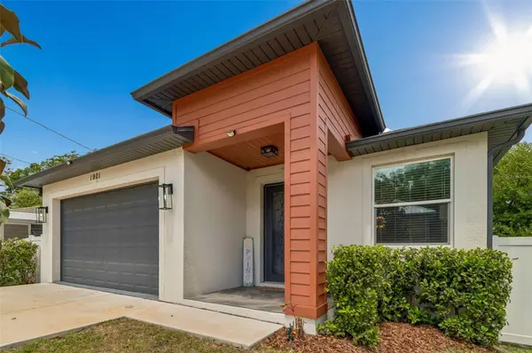 1901 W CLUSTER AVE, Tampa, FL 33604
