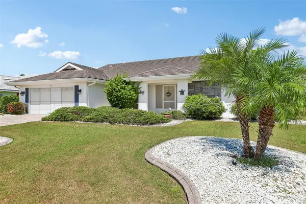 1913 WOLF LAUREL DR, Sun City Center, FL 33573