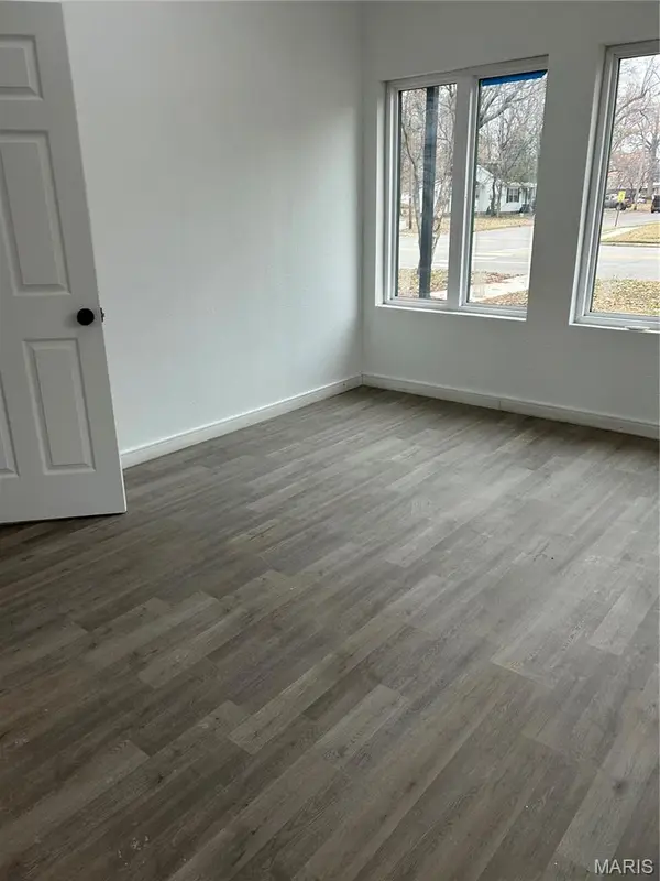 207 E Marshall ST, Charleston, MO 63834