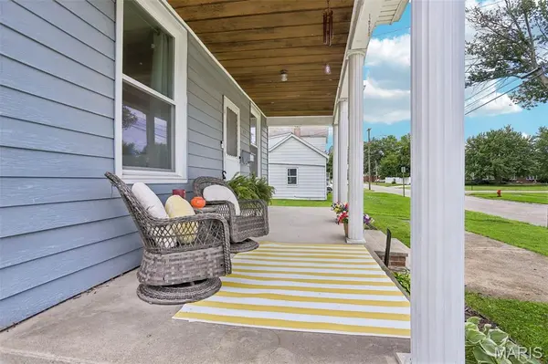 402 E Ryder ST, Litchfield, IL 62056