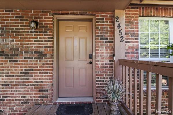 2452 Fowler AVE, Overland, MO 63114