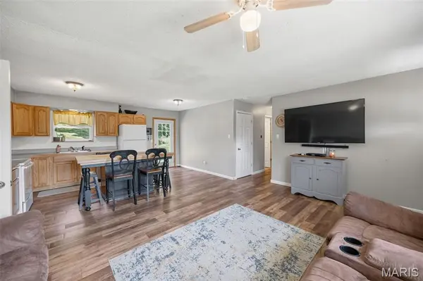 11354 W State Highway 8, Potosi, MO 63664