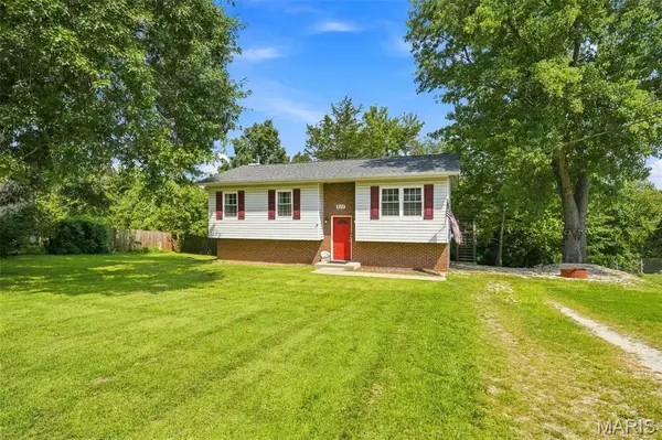 313 Kronos DR, Olympian Village, MO 63020