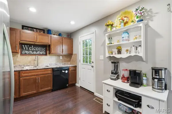 313 Kronos DR, Olympian Village, MO 63020