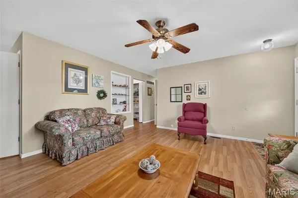1103 Athena WAY, St Peters, MO 63376