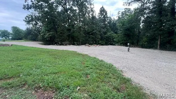 2198 Compass CIR, Perryville, MO 63775