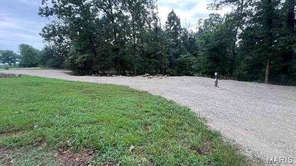 2198 Compass CIR, Perryville, MO 63775
