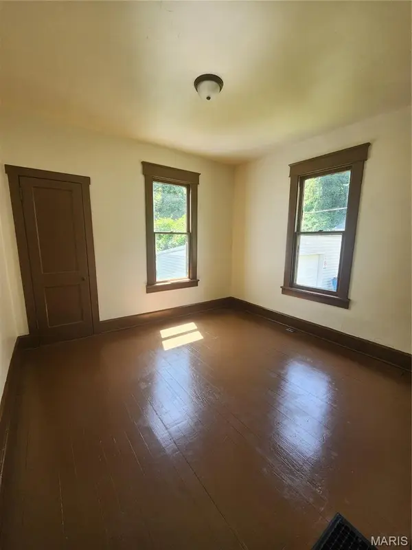 411 Augusta ST, Alton, IL 62002