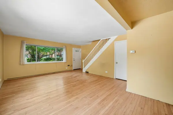 746 Dodge AVE, Evanston, IL 60202