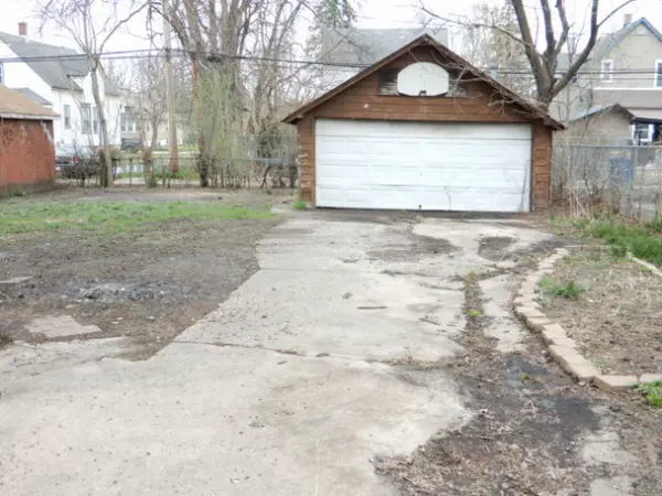195 W 15th ST, Chicago Heights, IL 60411