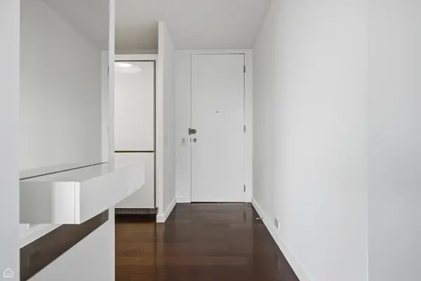 340 W DIVERSEY Pkwy #2817, Chicago, IL 60657