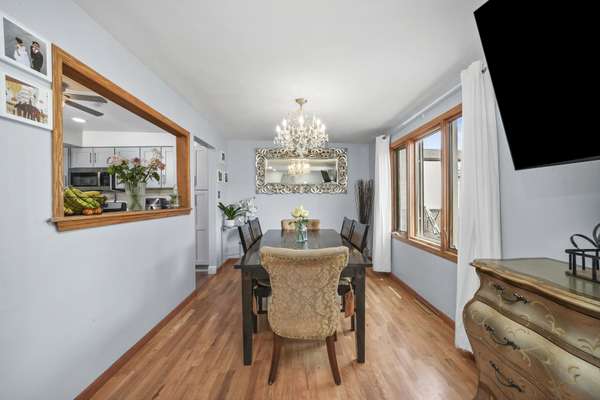 16323 Oxford DR, Tinley Park, IL 60477