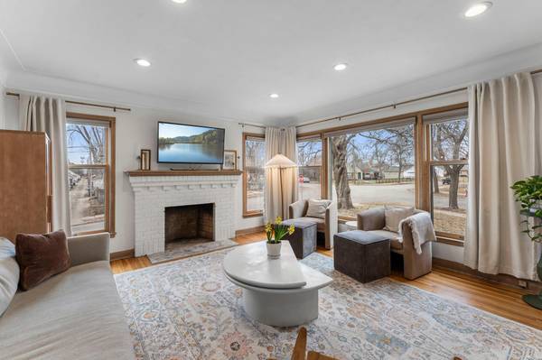 5455 Shoreview AVE, Minneapolis, MN 55417