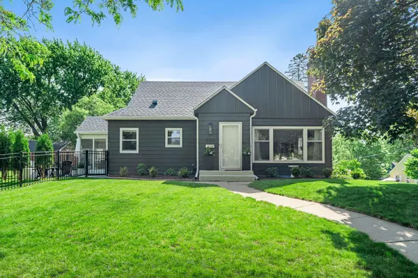 5455 Shoreview AVE, Minneapolis, MN 55417