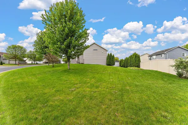 12012 Mayview Curve, Lindstrom, MN 55045