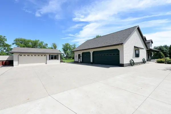 18000 US-10 HWY, Hawley, MN 56549
