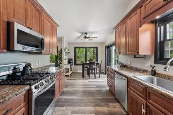 503 Hillcrest DR, Roberts, WI 54023