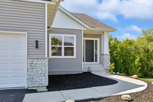 3148 Aaron DR, Elko New Market, MN 55054